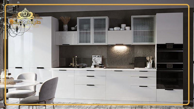کابینت های سفید رنگ فایبرگلاس در آشپزخانه مدرن